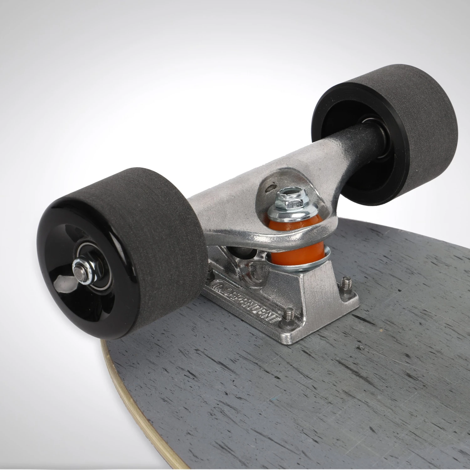 Mercedes-AMG Petronas Formula One Team 2017 Skid Block Skateboard 7 Mercedes-AMG Petronas Formula One Team 2017 Skid Block Skateboard