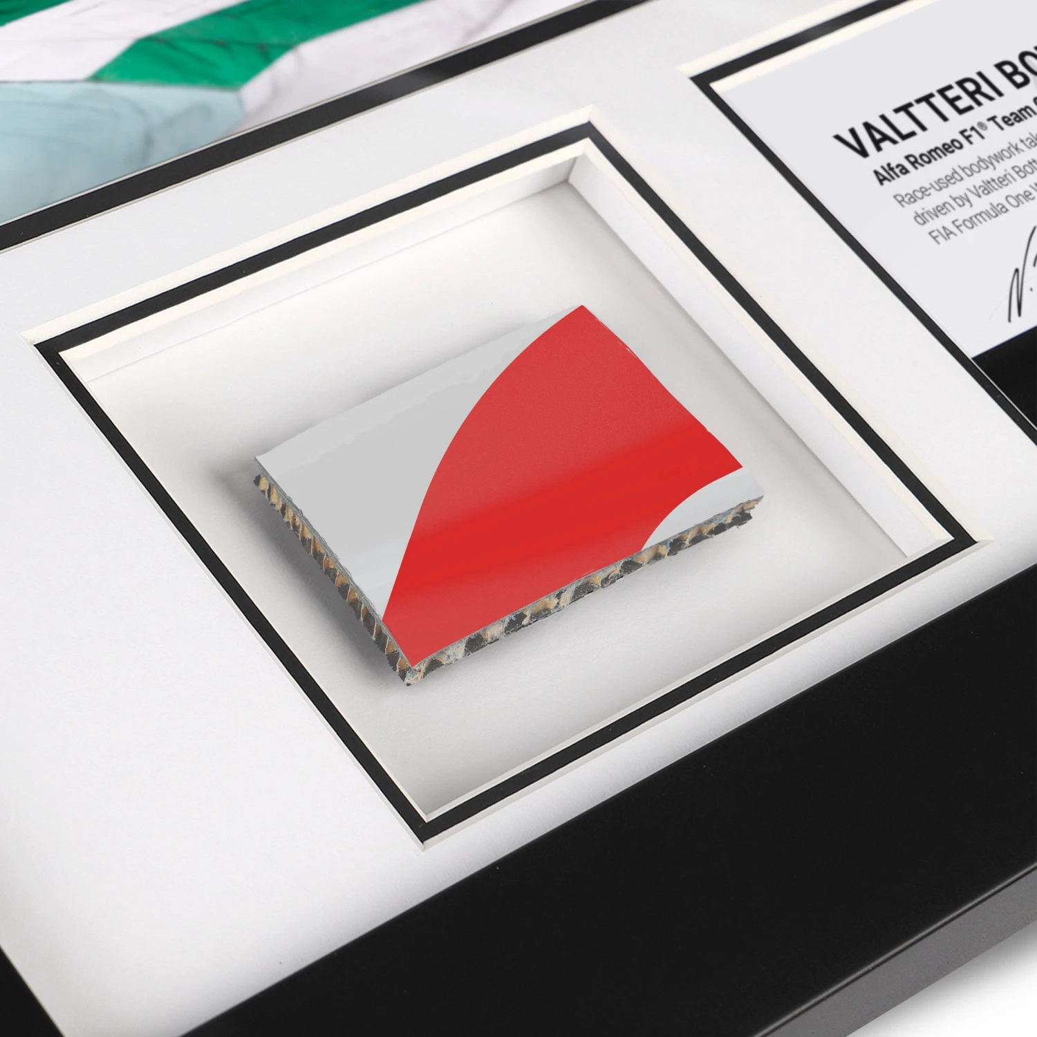 Alfa Romeo Alfa Romeo Valtteri Bottas 2022 Bodywork & Photo 4 Alfa Romeo Alfa Romeo Valtteri Bottas 2022 Bodywork & Photo