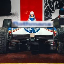 Official Williams 1995 FW17 Show Car With Damon Hill Race Suit