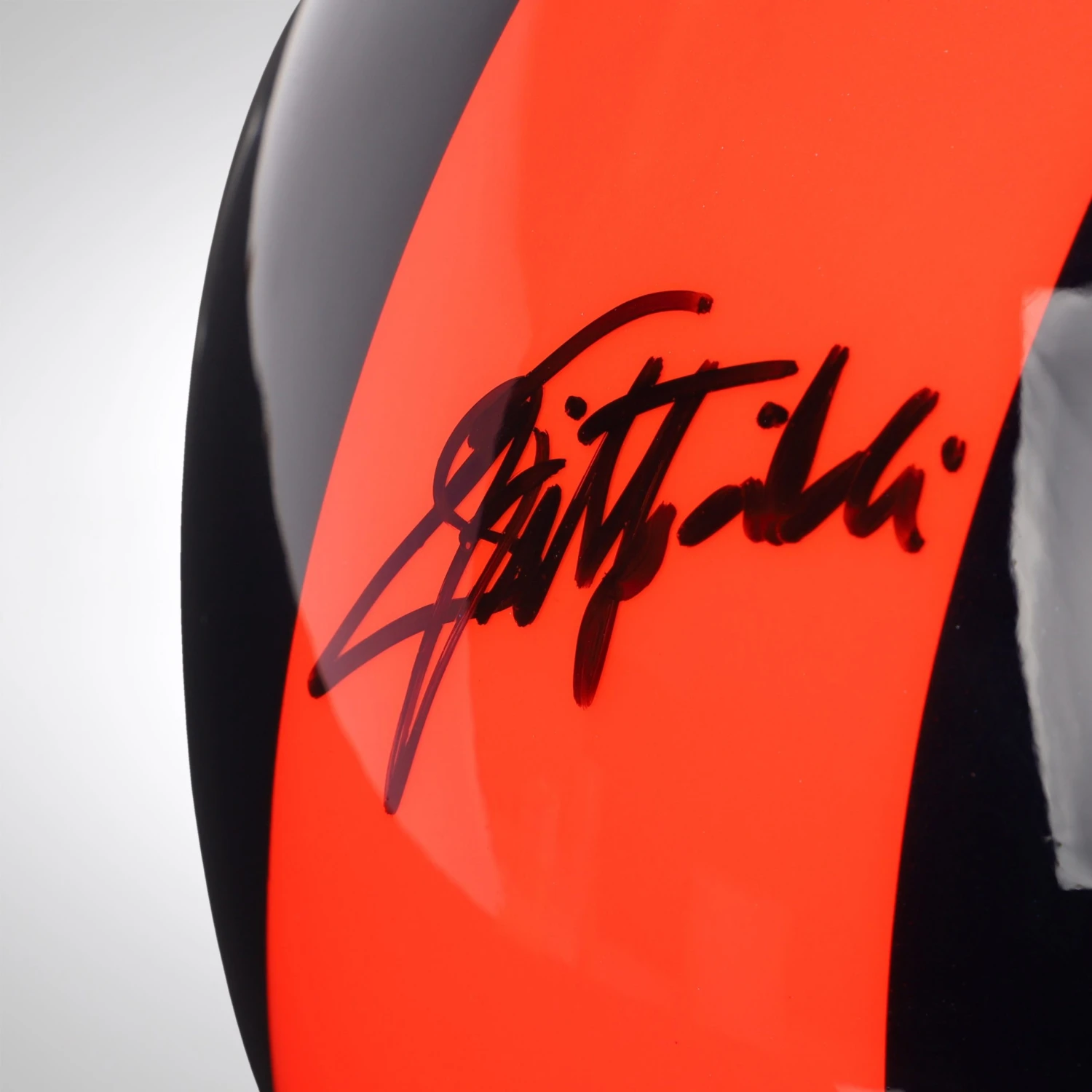 Team Archive Emerson Fittipaldi 1972 Signed 1:1 Official Replica Helmet 7 Team Archive Emerson Fittipaldi 1972 Signed 1:1 Official Replica Helmet