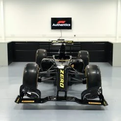 2018 Official Pirelli Show Car F1® Race Cars