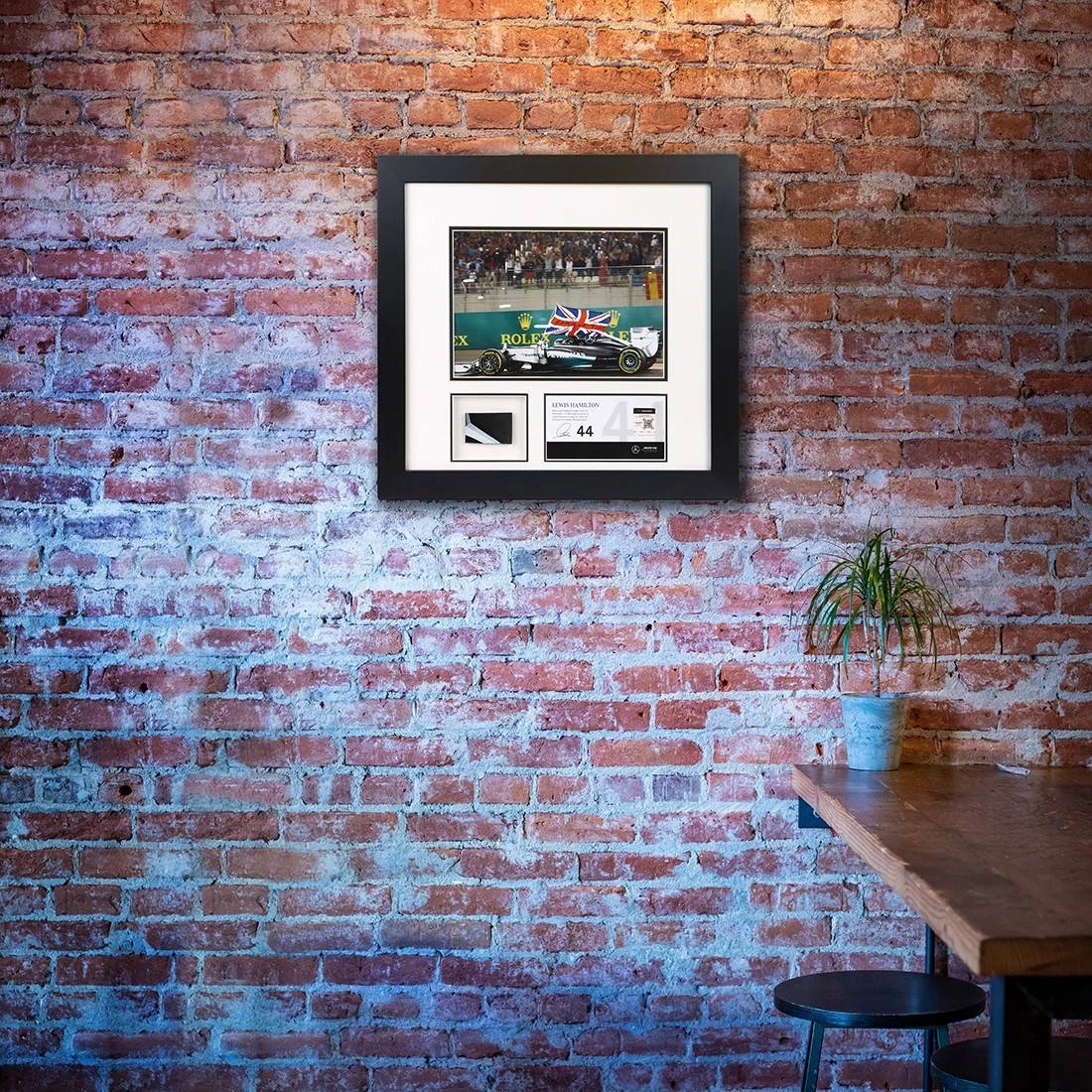 Mercedes-AMG Petronas Lewis Hamilton 2014 Abu Dhabi British Flag Photo & Bodywork 5 Mercedes-AMG Petronas Lewis Hamilton 2014 Abu Dhabi British Flag Photo & Bodywork