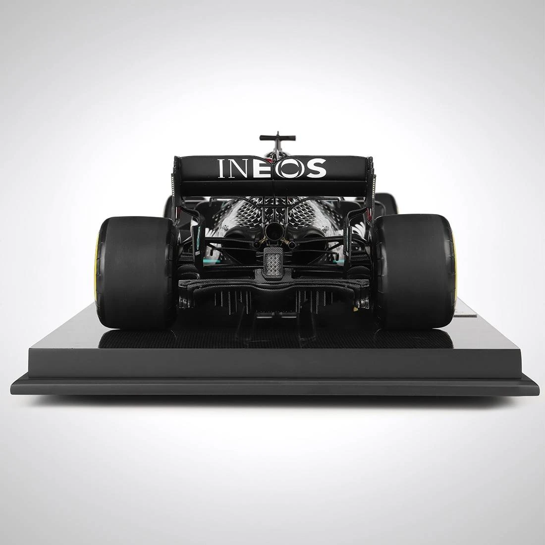 Mercedes-AMG Petronas Lewis Hamilton 2020 Mercedes-AMG F1 W11 EQ Performance 1:8 Scale Model