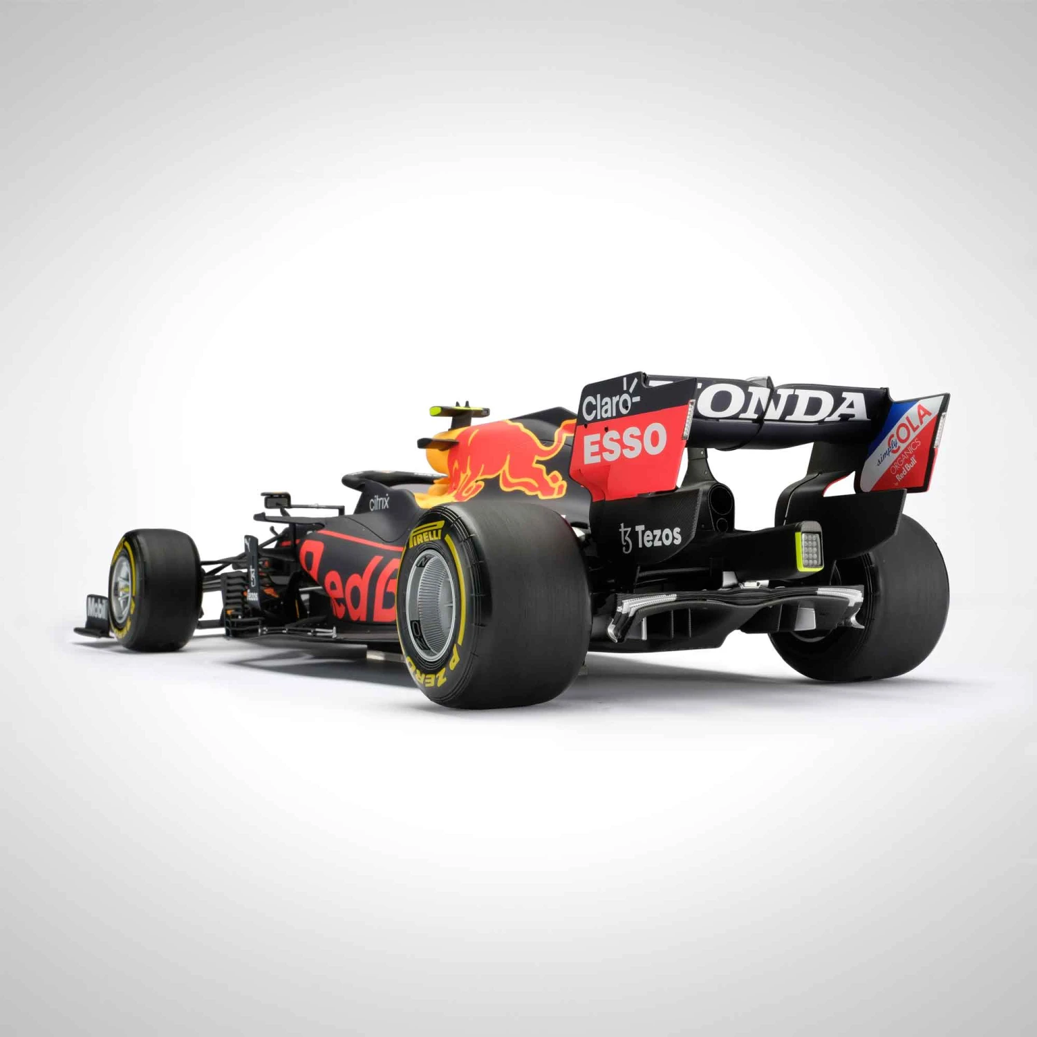 Red Bull Sergio Perez 2021 RB16B 1:8 Scale Model – Azerbaijan GP 3 Red Bull Sergio Perez 2021 RB16B 1:8 Scale Model – Azerbaijan GP
