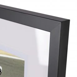 Haas Haas Kevin Magnussen 2022 Signed Photograph – Bahrain GP